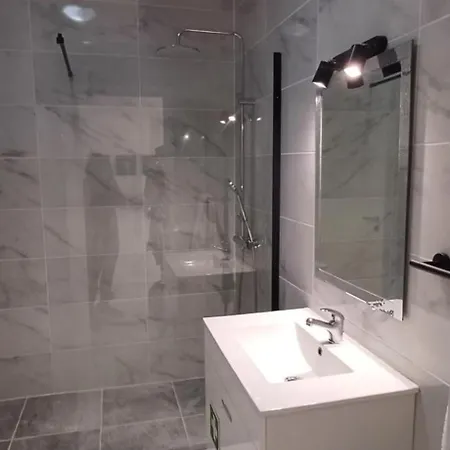 Com Piscina Em Albufeira, Da Oura *